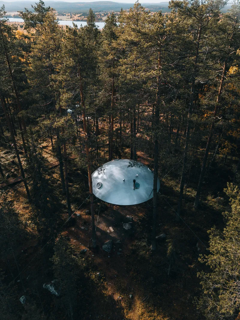 Farewells in UFO style